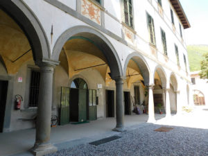 Palazzo-Re-Meris-portico-Ranzanico