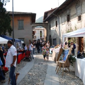 il-fascino-del-mercatino-in-corte-di-luzzana-tra-bancarelle-e-spettacoli-iti_347d35ca-16d1-11ec-9e37-e3e1b5a2c639_700_703